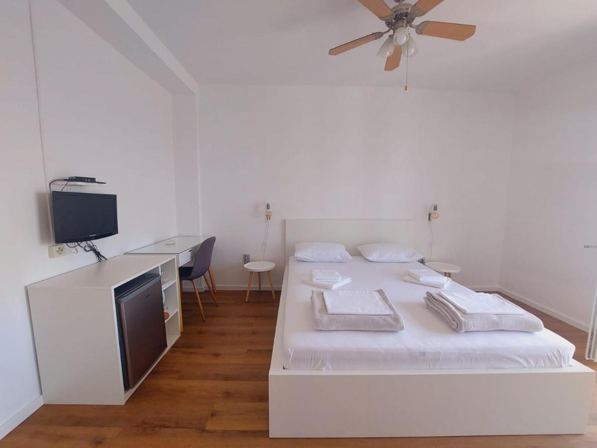 Vinko Rooms Примоштен Экстерьер фото