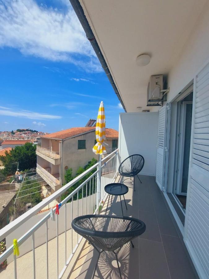 Vinko Rooms Примоштен Экстерьер фото