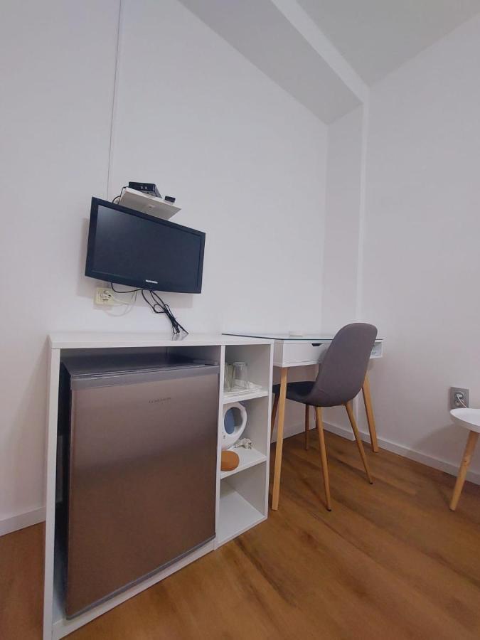 Vinko Rooms Примоштен Экстерьер фото
