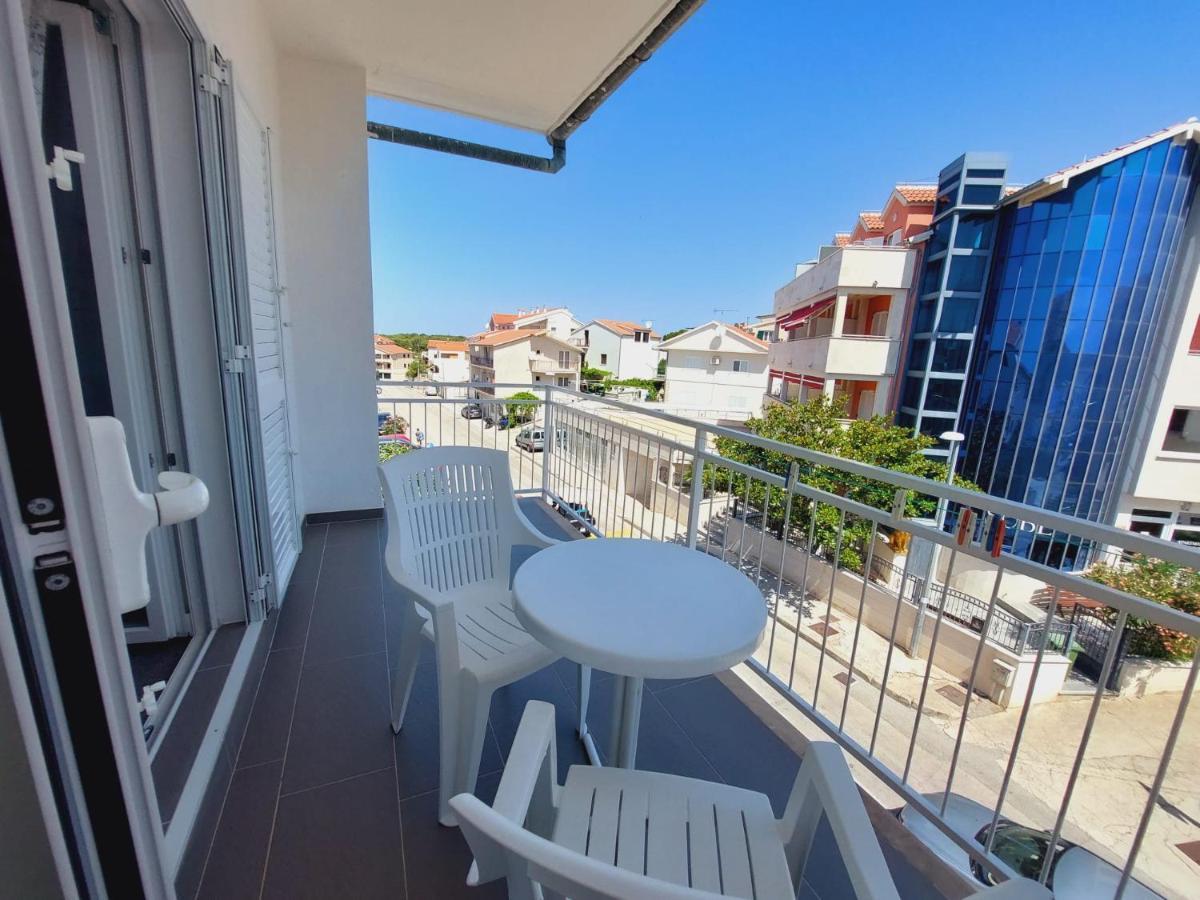 Vinko Rooms Примоштен Экстерьер фото