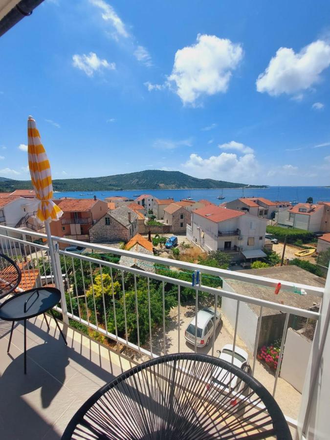Vinko Rooms Примоштен Экстерьер фото