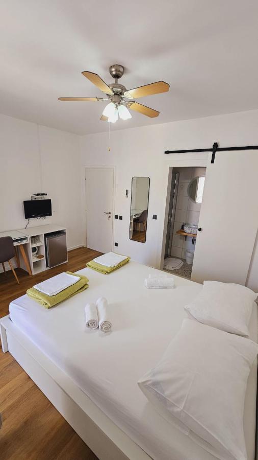 Vinko Rooms Примоштен Экстерьер фото