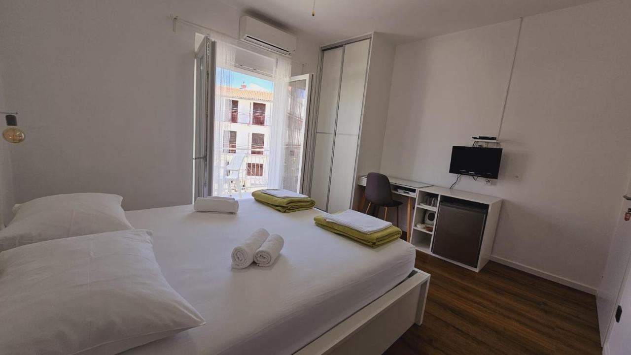 Vinko Rooms Примоштен Экстерьер фото