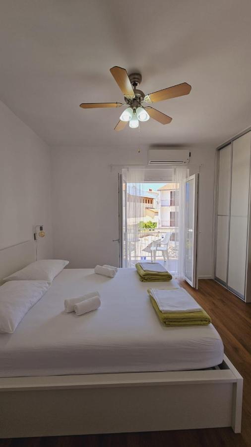 Vinko Rooms Примоштен Экстерьер фото